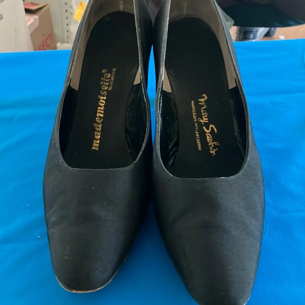 Black Women's Shoes peau de soie pumps 8 aa
